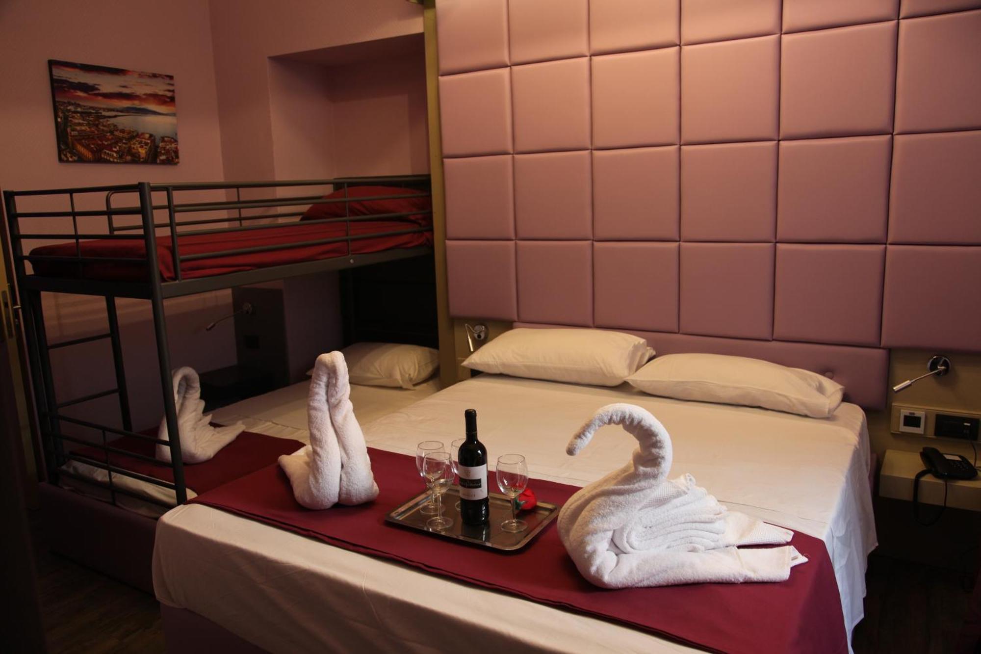 Dolce Vita Rooms ナポリ エクステリア 写真