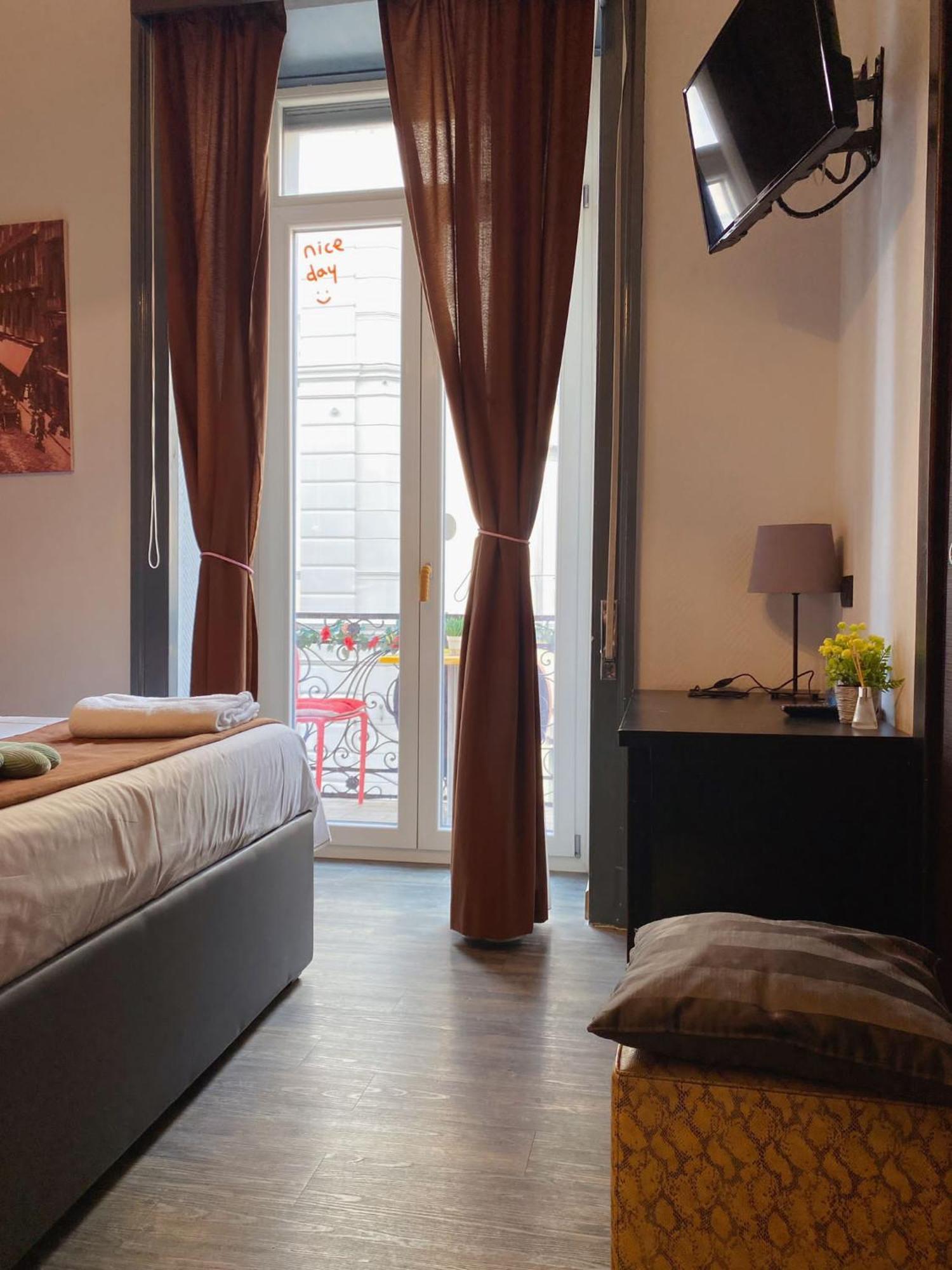 Dolce Vita Rooms ナポリ エクステリア 写真